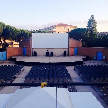 Studio Lavandou Avec Parking Prive Proche Mer * Le Lavandou