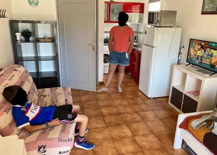 Lavandou Avec Parking Privé Proche *