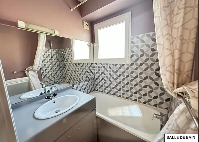 Appartement Lavandou Avec Parking Privé Proche Le Lavandou