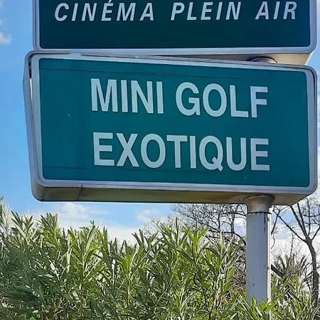 Studio lavandou avec parking privé proche mer *