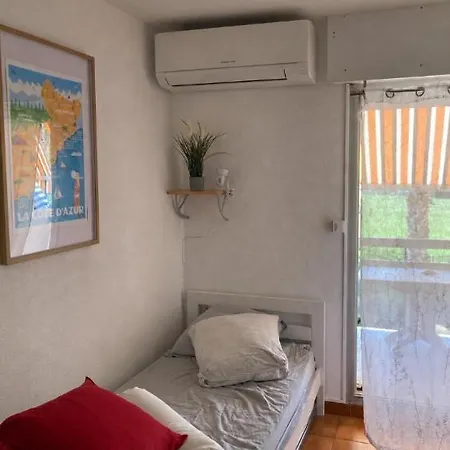 Studio Lavandou Climatisation Avec Parking Prive Proche Mer Le Lavandou