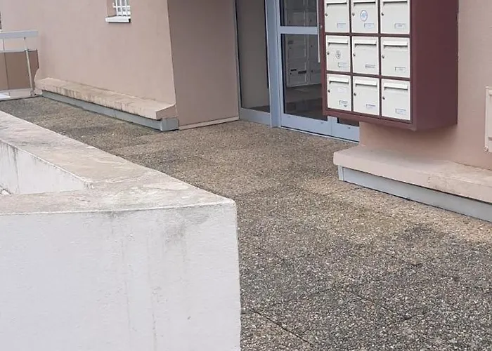 Appartement Studio lavandou avec parking privé proche mer Le Lavandou