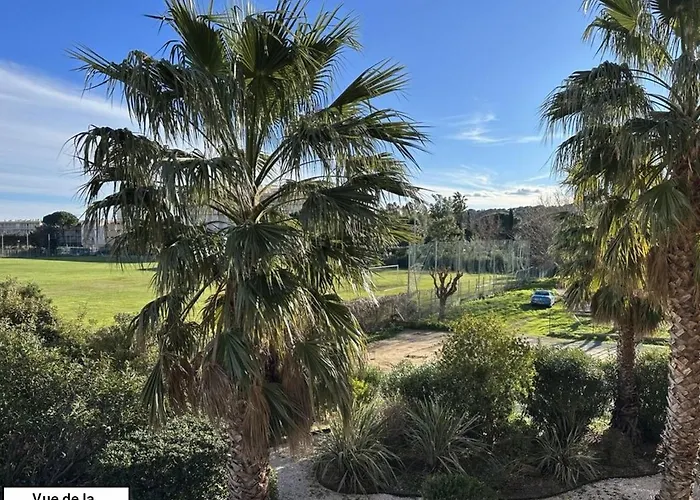 Lavandou Avec Parking Prive Proche Le Lavandou